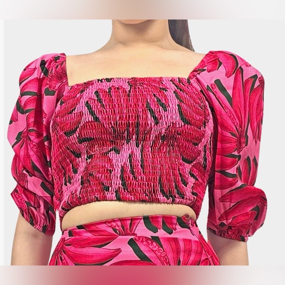 HT360 Collective Smocked Puff Sleeve Top
